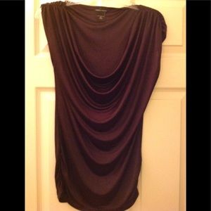 Moda international plum size S top